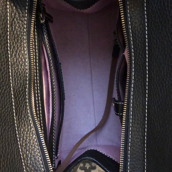 Dooney & Bourke Black Hand Bag - Picture 5 of 8
